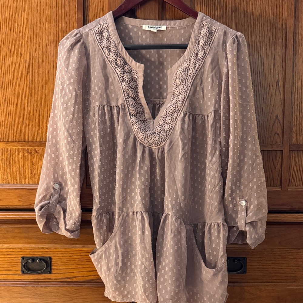 Daniel Rainn Lace Sheer Swiss Polka Dot Babydoll 3/4 Sleeve Boho Romantic Blouse